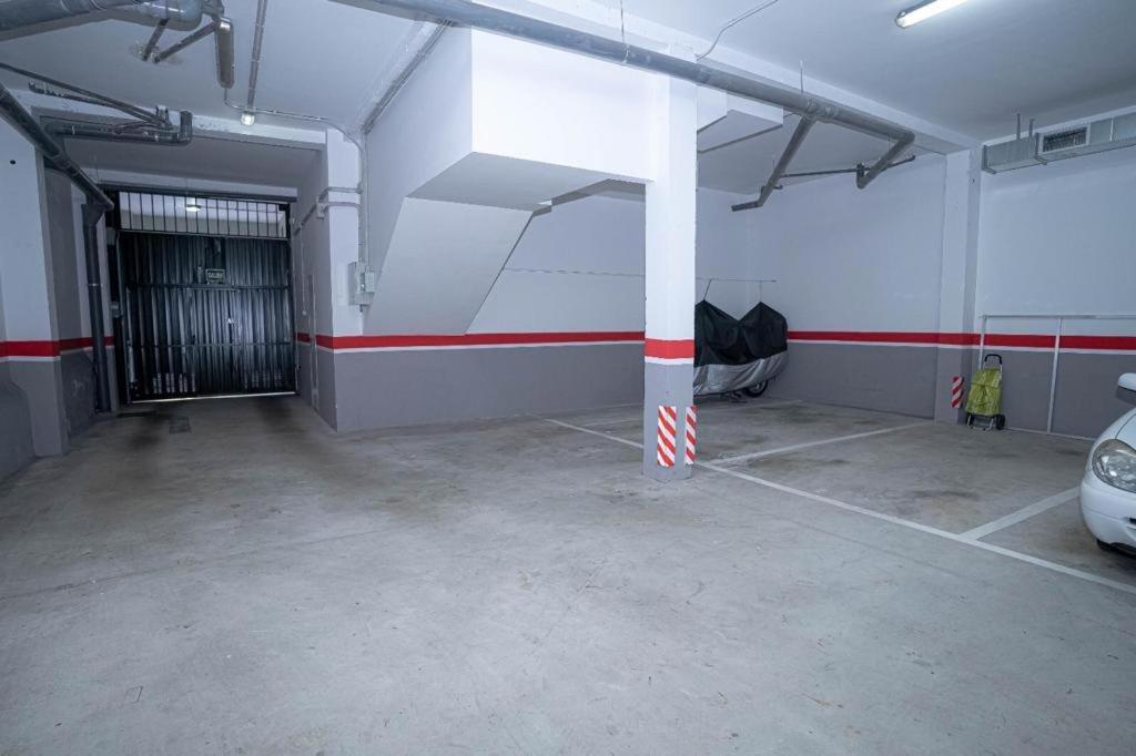 Apartamento Palacio Valdes, Centro Aviles, Con Parking Eksteriør bilde